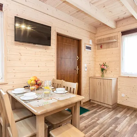 Casa de Férias Mile Z Basenem Lubiatowo (Pomerania)